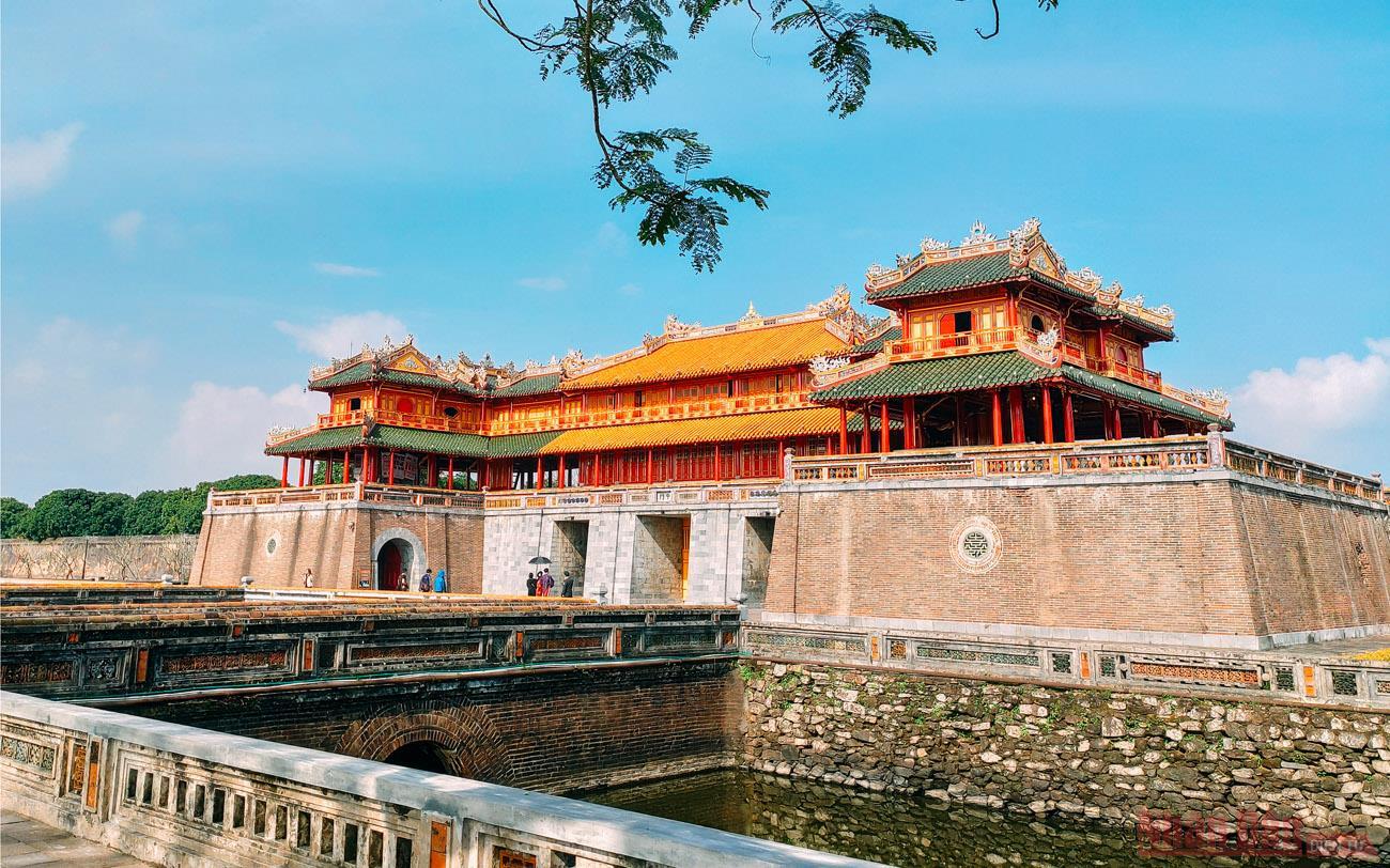 Complex of Hué Monuments gate