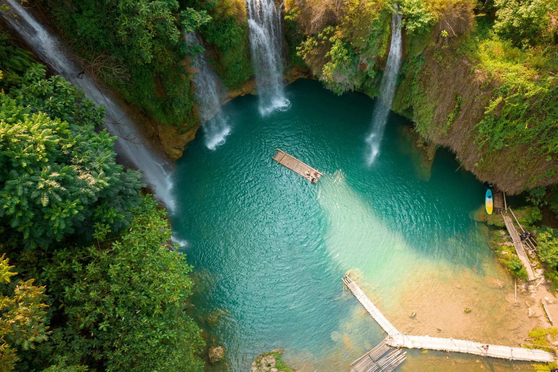 Chieng Khoa Waterfall (Mộc Châu - Sơn La) from hight